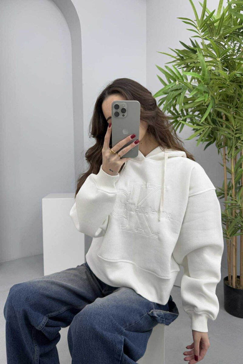 HOODIE ME PUSH PËR FEMRA NË NGJYRËN E BARDHË - 2