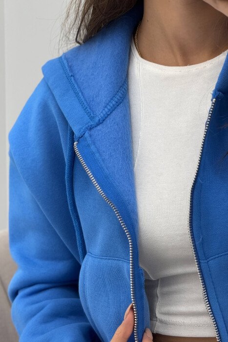 HOODIE ME ZINXHIR DHE ME PUSH NJË NGJYRËSHE PËR FEMRA NË NGJYRËN BLU - 3