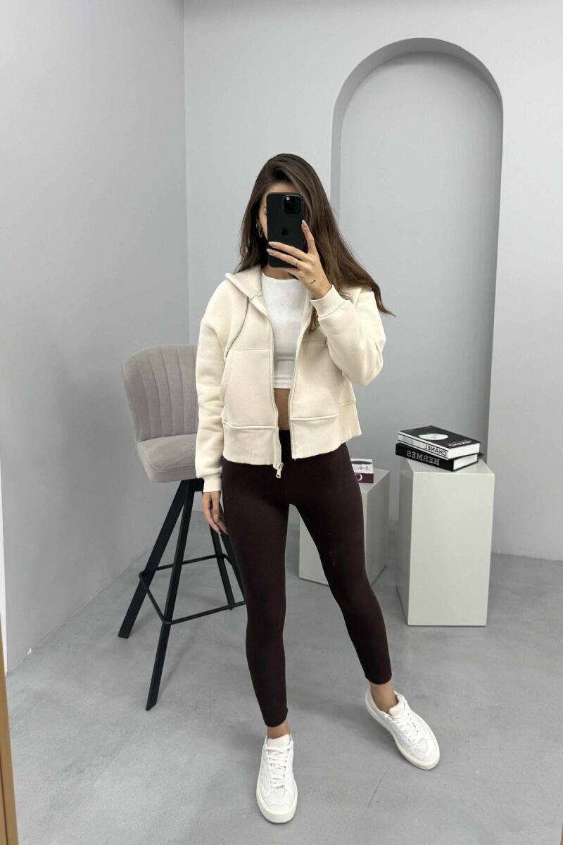 HOODIE ME ZINXHIR DHE ME PUSH NJË NGJYRËSHE PËR FEMRA NË NGJYRËN KREM - 1