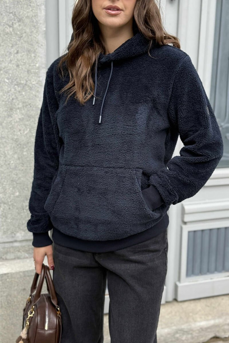 HOODIE NJË NGJYRËSHE E THJESHTË ME PUSH PËR FEMRA NË NGJYRËN BLU TË ERRËT - 4