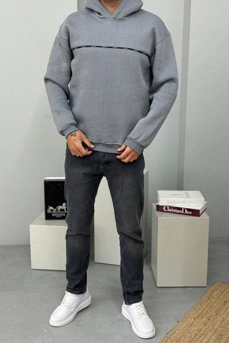 HOODIE NJE NGJYRESHE ME PUSH DHE DETAJE TE VOGLA PER MESHKUJ NE NGJYRE GRI - 2