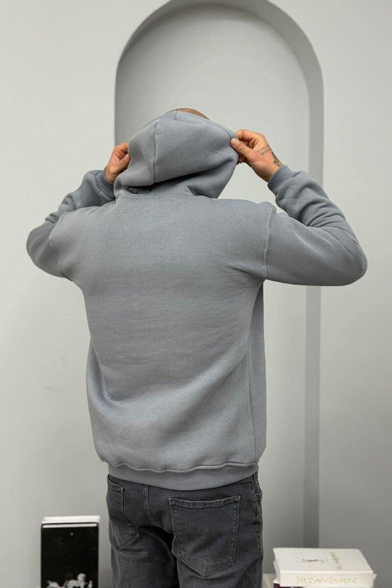 HOODIE NJE NGJYRESHE ME PUSH DHE DETAJE TE VOGLA PER MESHKUJ NE NGJYRE GRI - 5