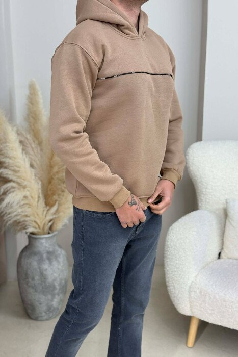 HOODIE NJE NGJYRESHE ME PUSH DHE DETAJE TE VOGLA PER MESHKUJ NE NGJYRE KAFE TE ZBARDHUR - 3