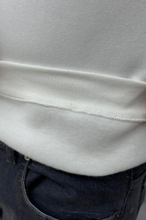 HOODIE NJE NGJYRESHE ME PUSH DHE DETAJE TE VOGLA PER MESHKUJ NE NGJYRE TE BARDHE - 4