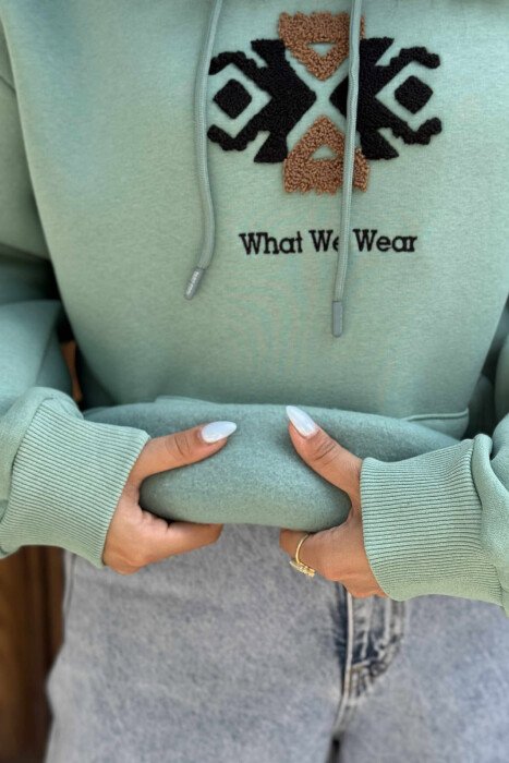 HOODIE NJË NGJYRËSHE ME PUSH DHE LOGO NË PJESËN PARA PËR FEMRA NË NGJYRËN MENTE - 4