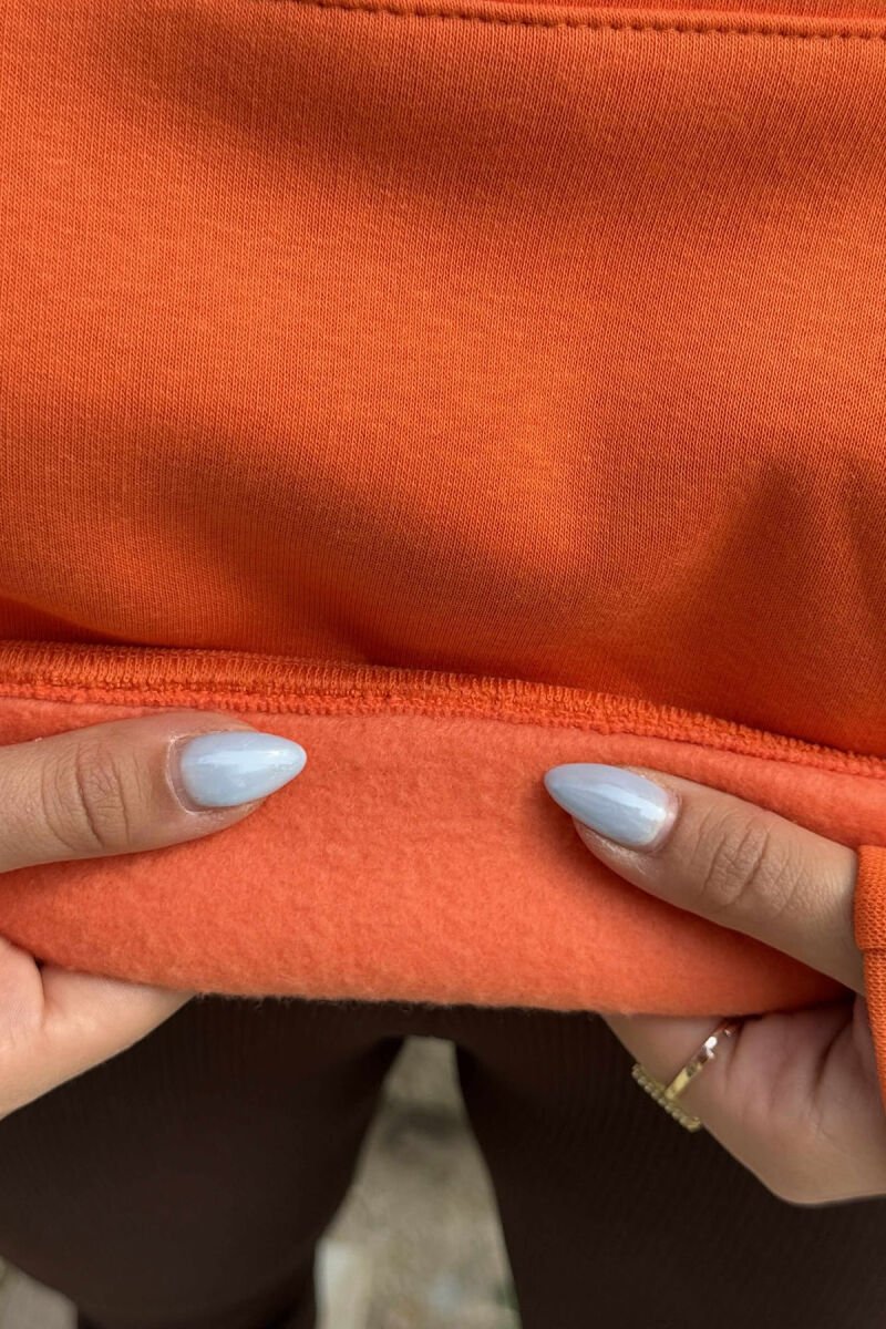 HOODIE NJË NGJYRËSHE ME PUSH DHE LOGO NË PJESËN PARA PËR FEMRA NË NGJYRË PORTOKALLI - 5