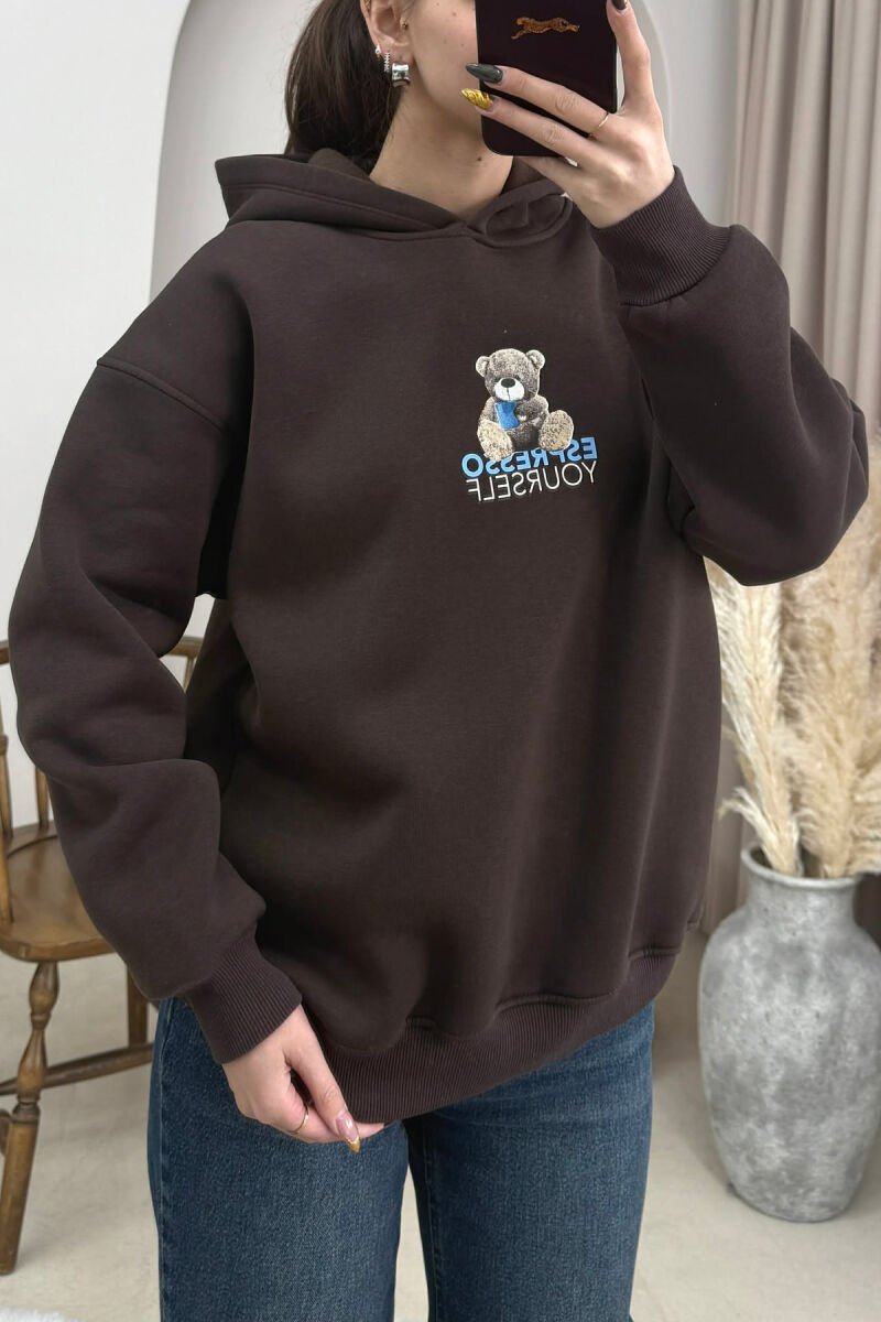 HOODIE NJE NGJYRESHE ME PUSH DHE ME IMAZHIN E ARUSHIT PER FEMRA NE NGJYRE KAFE - 3