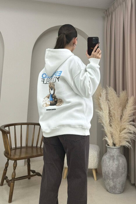 HOODIE NJE NGJYRESHE ME PUSH DHE ME IMAZHIN E ARUSHIT PER FEMRA NE NGJYRE TE BARDHE - 4