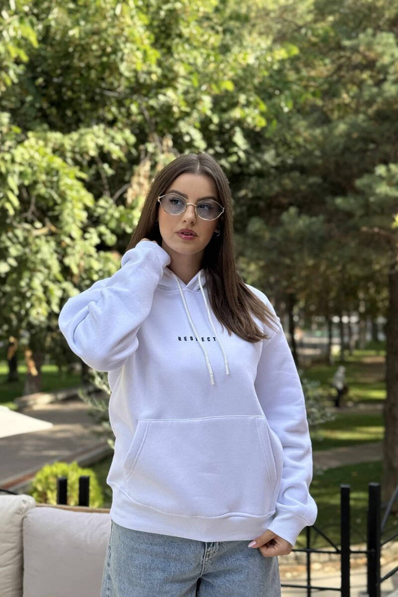 HOODIE NJË NGJYRËSHE ME PUSH DHE ME SHKRIM TE THJESHTË PARA PËR FEMRA NË NGJYRË TË BARDHË - 3