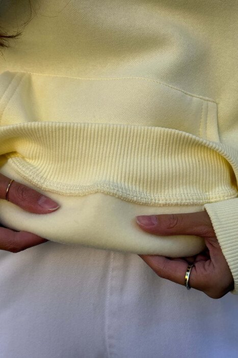 HOODIE NJE NGJYRESHE ME PUSH PER FEMRA NE NGJYRE TE VERDHE - 4