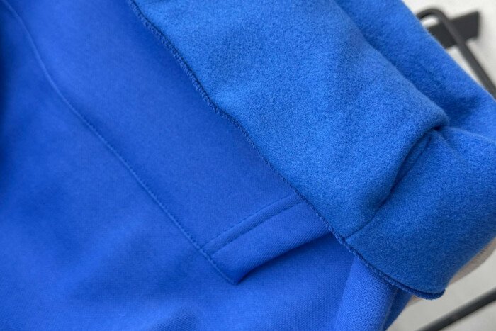 HOODIE NJE NGJYRESHE ME PUSH PER MESHKUJ NE NGJYRE BLU - 5