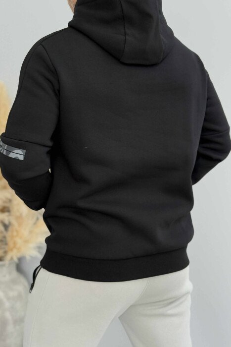 HOODIE NJË NGJYRËSHE ME PUSH PËR MESHKUJ NË NGJYRËN E ZEZË - 4