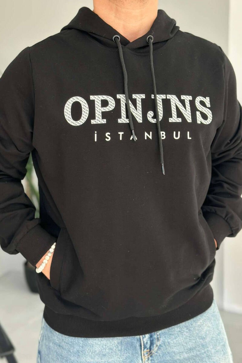 HOODIE NJË NGJYRËSHE PËR MESHKUJ ME SHKRIM PARA NË NGJYRËN E ZEZË - 1