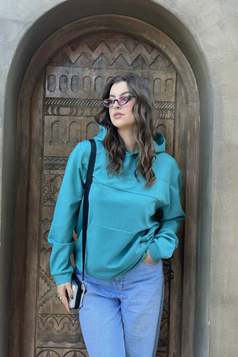 HOODIE NJËNGJYRËSHE ME LOGO TË THJESHTË PARA PËR FEMRA NË NGJYRË GURKALI - 2