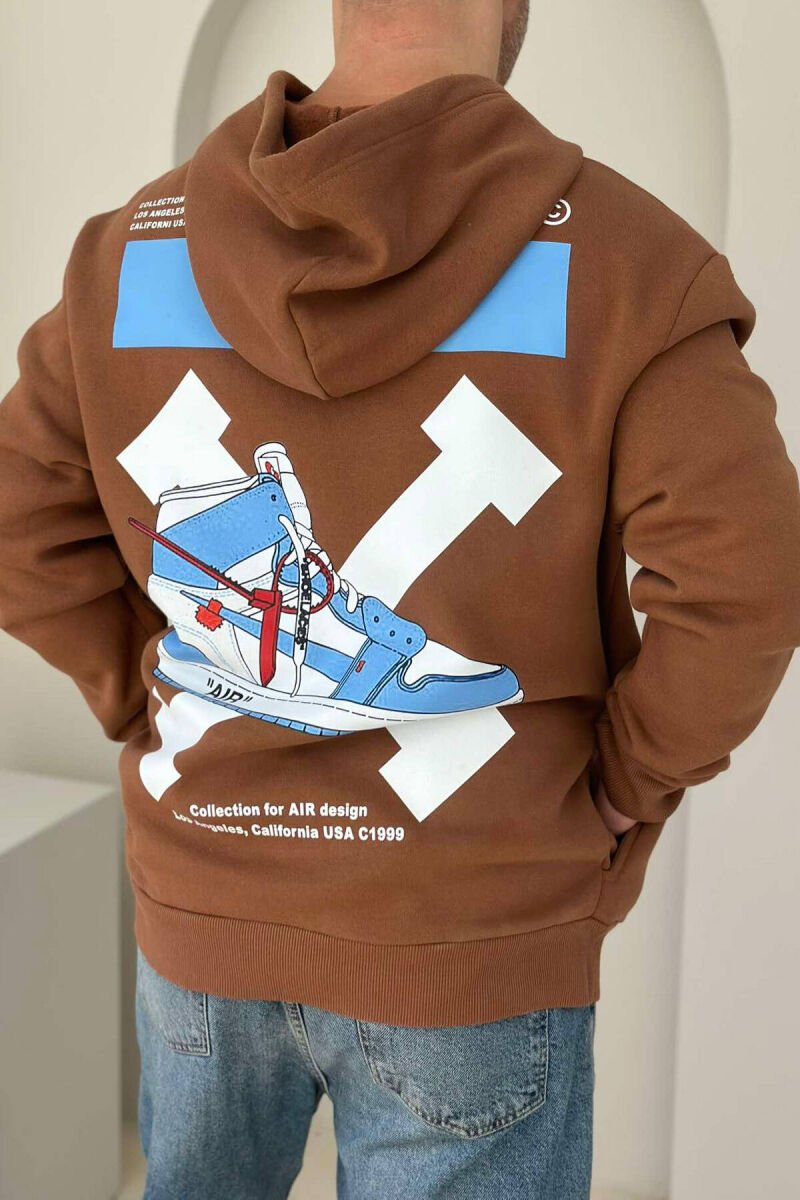 HOODIE PAMBUKU PËR MESHKUJ ME IMAZH MBRAPA NË NGJYRËN KAFE - 2