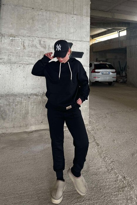 HOODIE+JOGGERS WOMEN SET BLACK/ E ZEZE - KLAUDIO FASHION