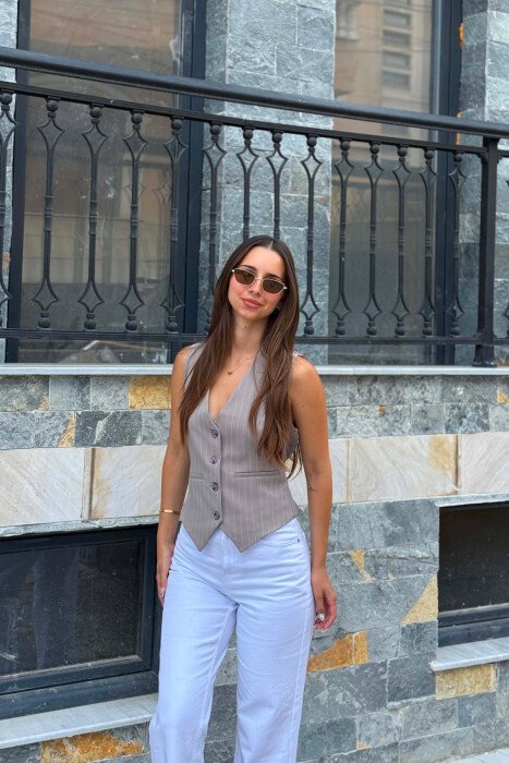 JELEK ME BUTONA DHE DIZAJN ME VIJA PER FEMRA NE NGJYRE GRI - KLAUDIO FASHION