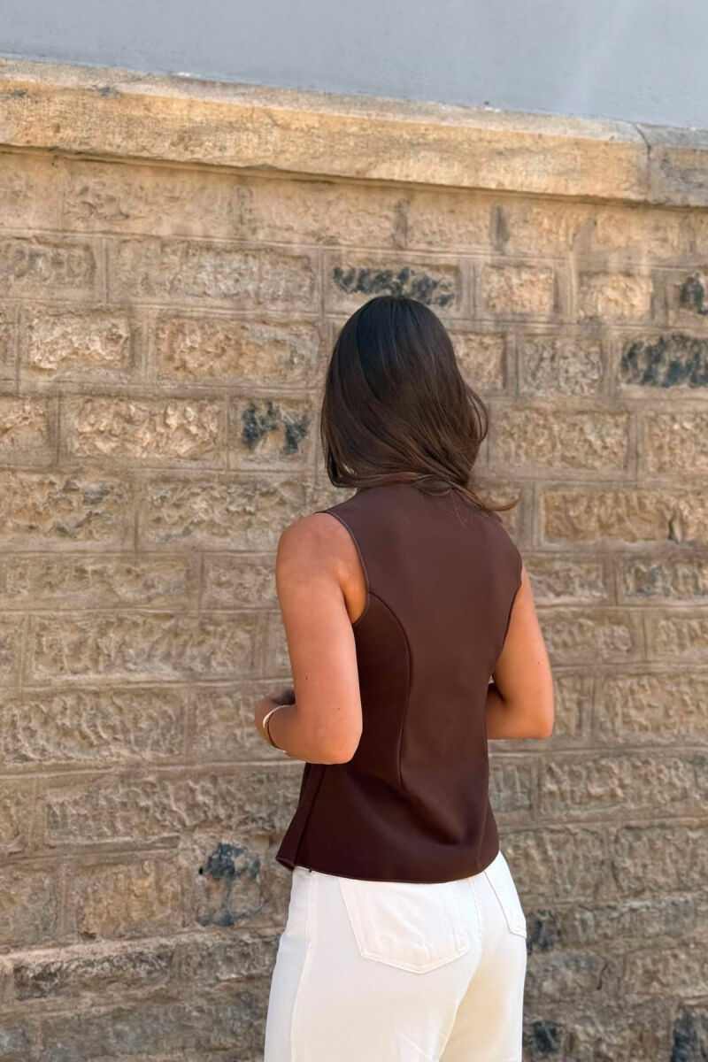 JELEK NJE NGJYRESH ME BUTONA GOLD PER FEMRA NE NGJYRE KAFE - 3