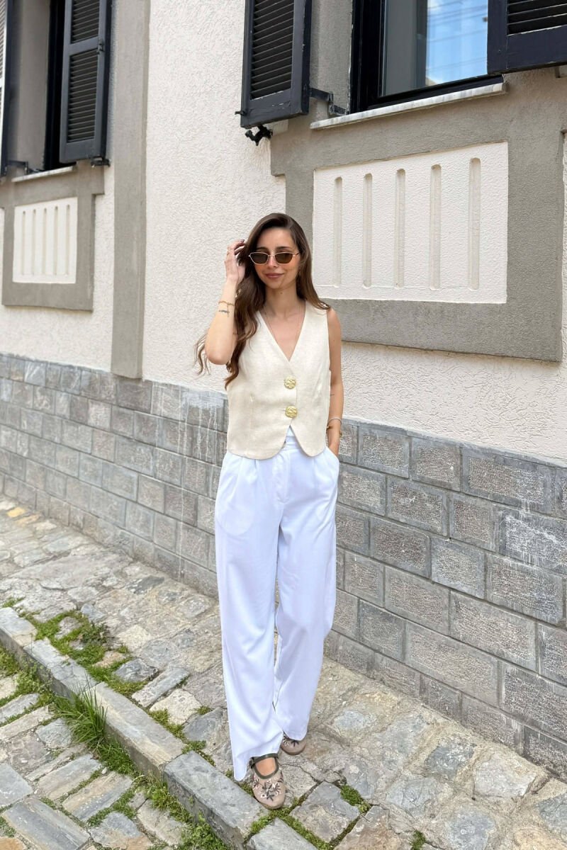 JELEK NJE NGJYRESH ME BUTONA GOLD PER FEMRA NE NGJYRE KREM - 3