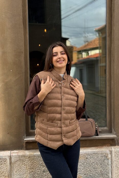 JELEK NJË NGJYRËSH ME DETAJIN E XHEPAVE PËR FEMRA NË NGJYRË BEZHË - 7