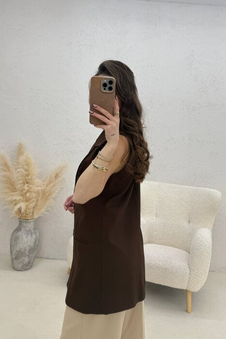 JELEK NJE NGJYRESH ME KOPSA PER FEMRA NE NGJYRE KAFE - 2
