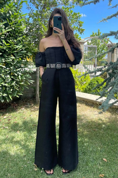 JUMPSUIT I THJESHTË ME DETAJIN E RRIPIT PËR FEMRA NË NGJYRËN E ZEZË - 1
