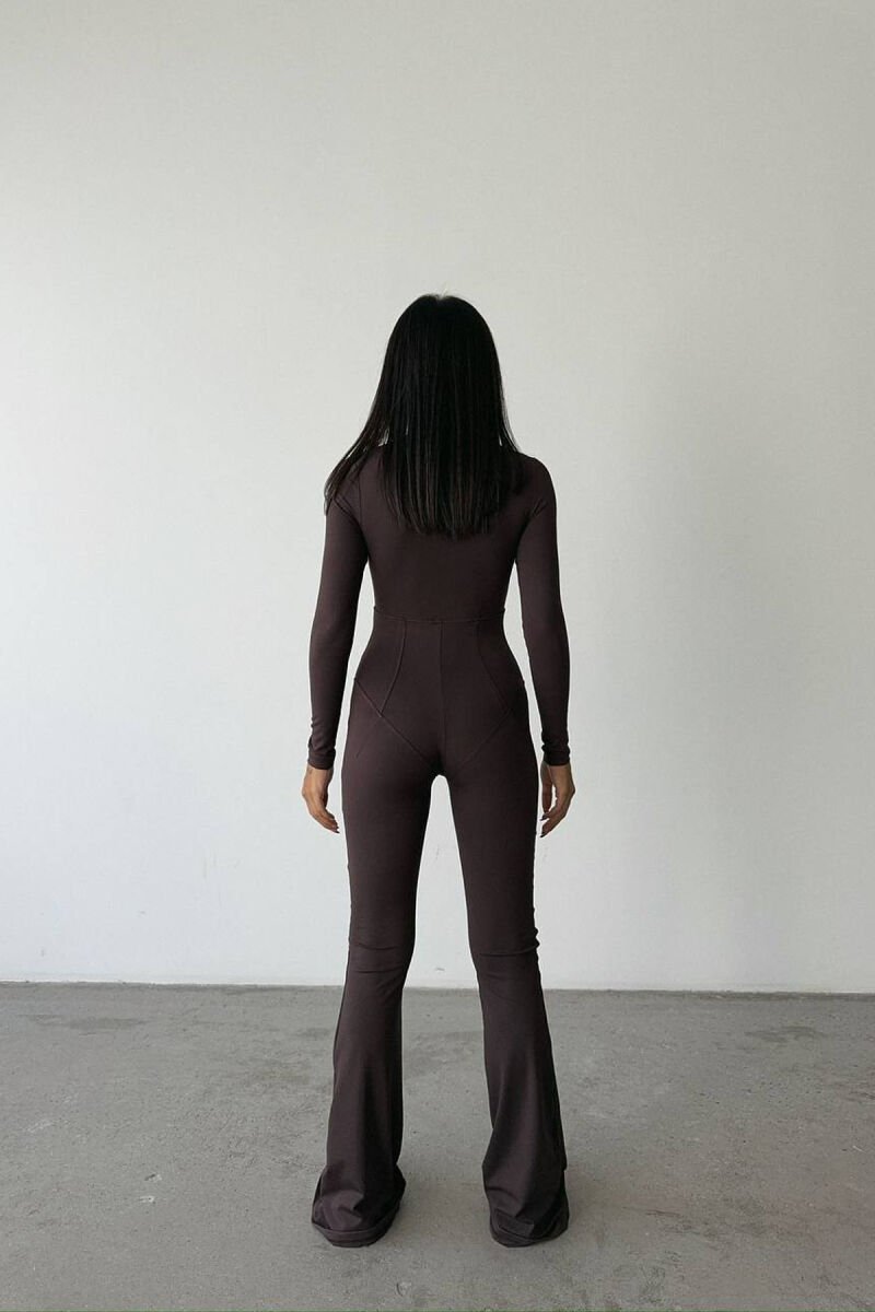 JUMPSUIT NJË NGJYRËSH ME ZINXHIR PËR FEMRA NË NGJYRE KAFE - 2