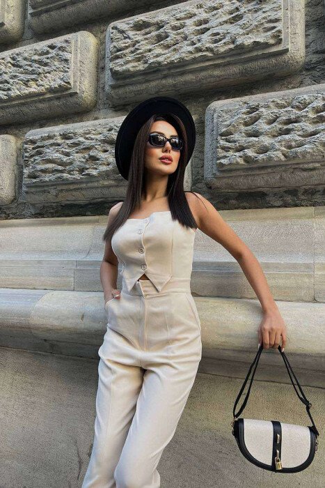 JUMPSUIT NJË NGJYRËSH KLASIK PËR FEMRA NË NGJYRËN BEZHË - 3