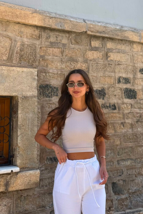 KANATJERE E THJESHTE NJE NGJYRESHE PER FEMRA NE NGJYRE GRI - KLAUDIO FASHION