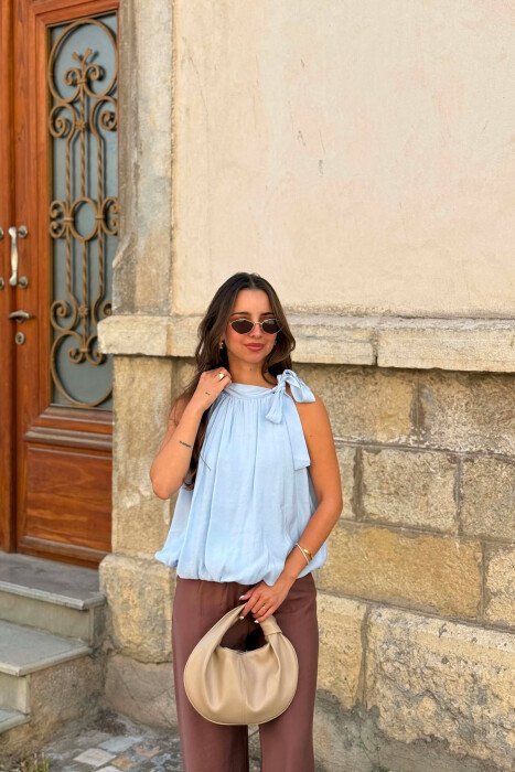 KANATJERE NJE NGJYRESHE ME LIDHESE PER FEMRA NE NGJYRE BLU TE ZBARDHUR - KLAUDIO FASHION