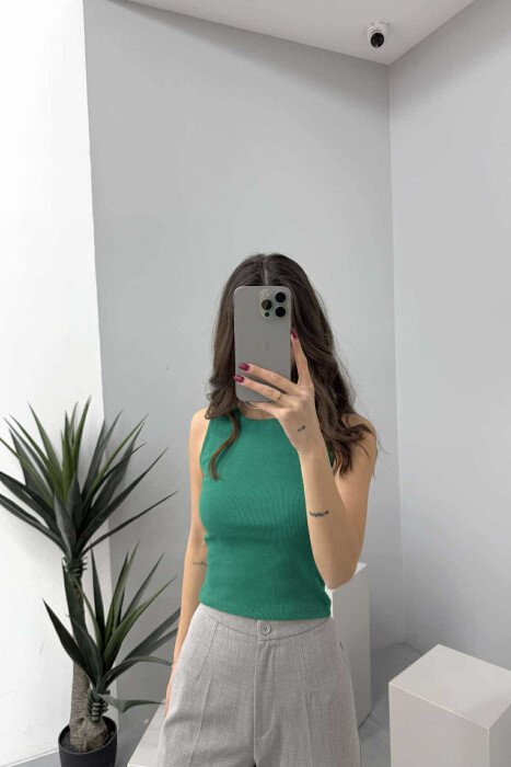 KANATJERE PËR FEMRA NË NGJYRËN JESHILE - 2