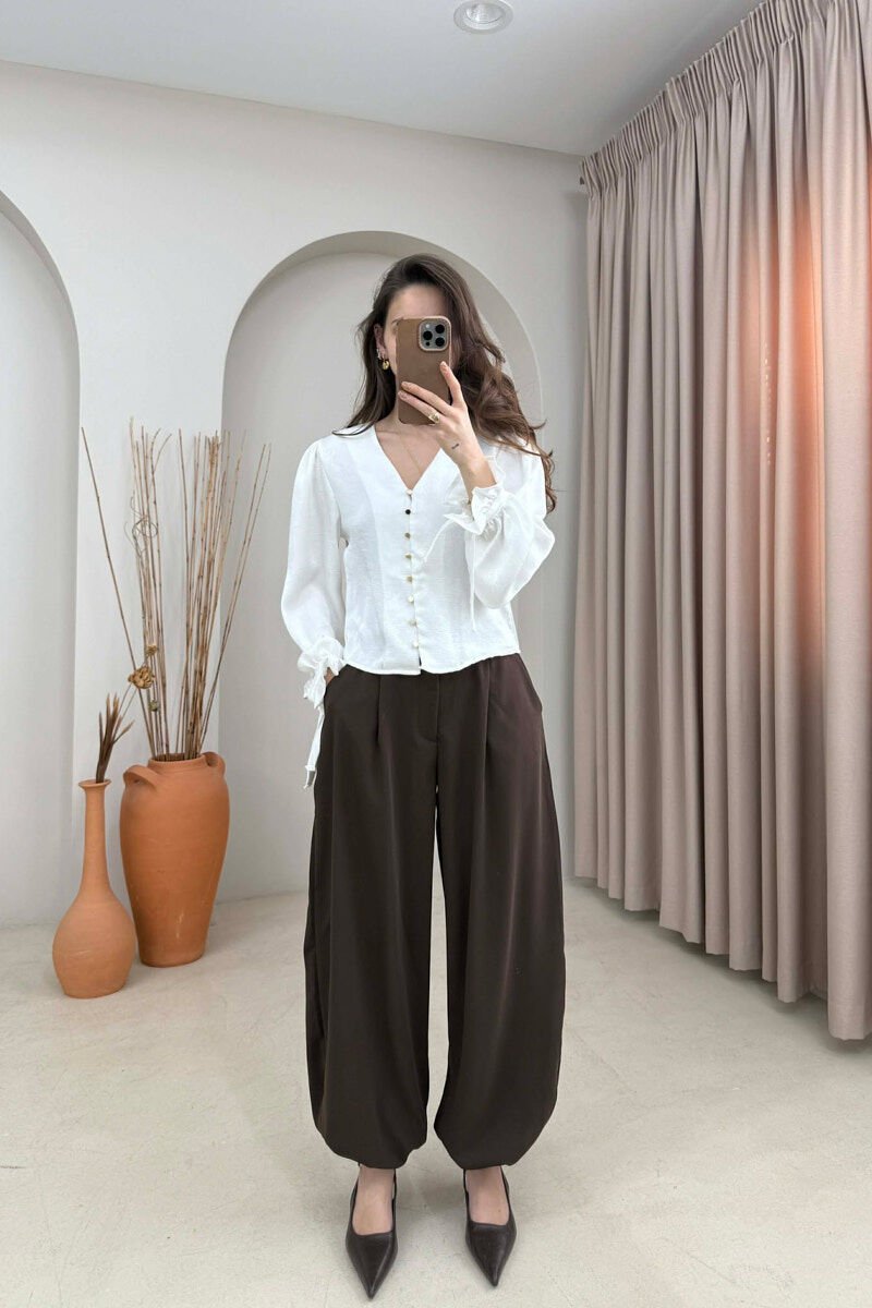 KEMISHE ME BUTONA GOLD PER FEMRA NE NGJYRE TE BARDHE - 2