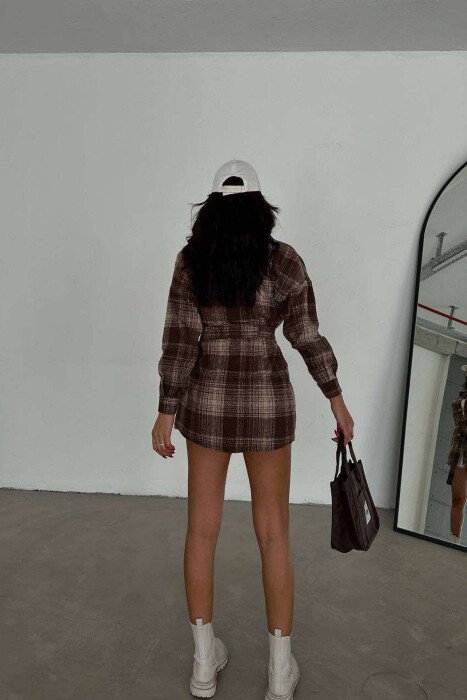 KËMISHË ME DETAJIN E RRIPIT PËR FEMRA NË NGJYRËN KAFE - 4