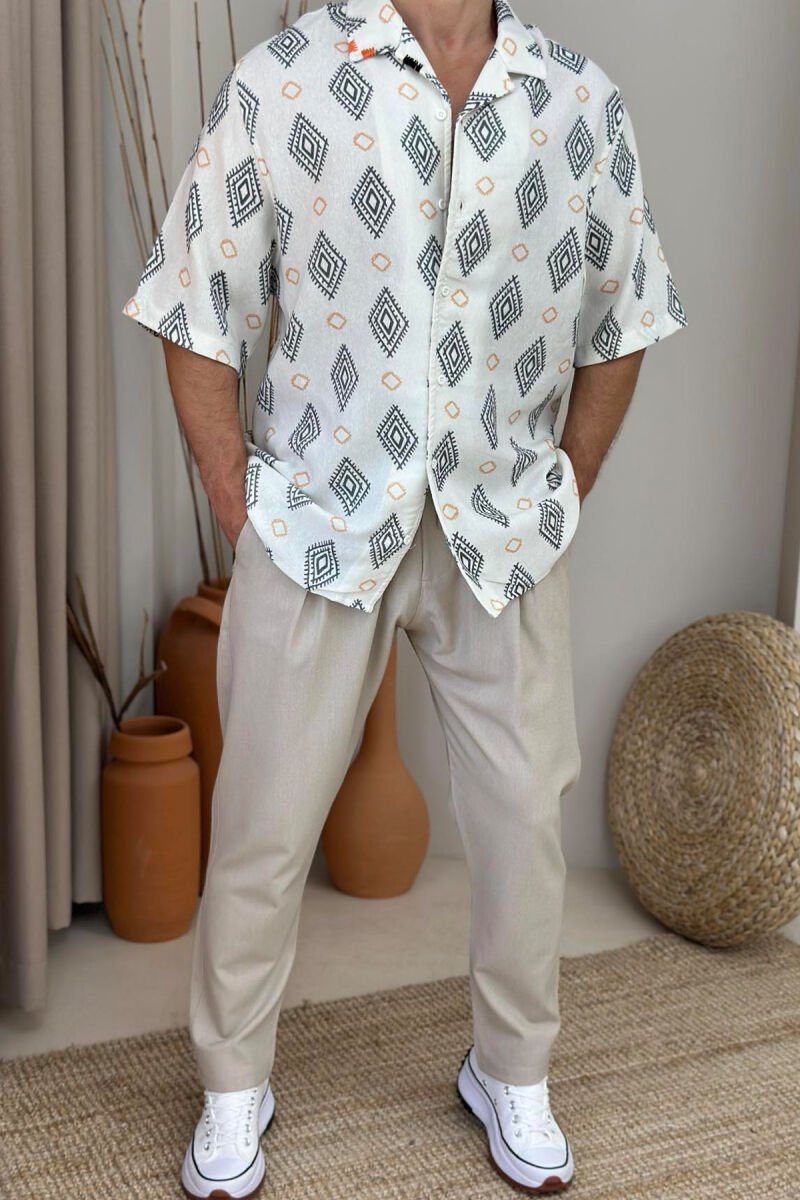 KËMISHË ME DIZAJNE ME MËNGE TË SHKURTRA PËR MESHKUJ NË NGJYRËN KREM - 1