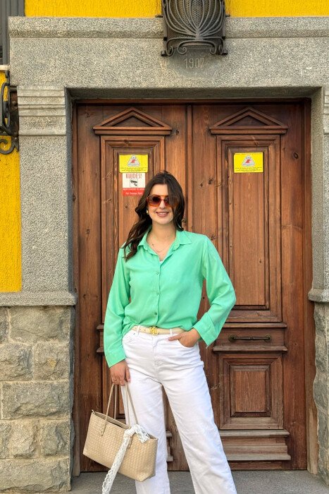 KEMISHE NJE NGJYRESHE E THJESHTE PER FEMRA NE NGJYRE MENTE - KLAUDIO FASHION