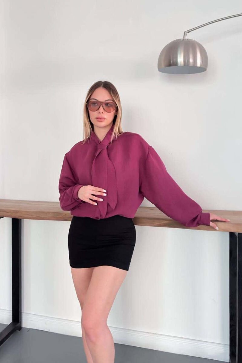 KEMISHE NJE NGJYRESHE ME DETAJIN E KOLLARES PER FEMRA NE NGJYRE VISHNJE - 4