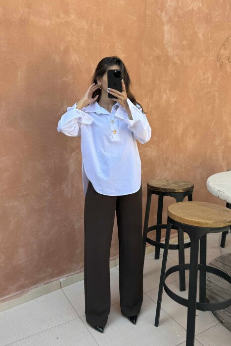 KËMISHË NJË NGJYRËSHE ME KOPSA GOLD PËR FEMRA NË NGJYRË TË BARDHË - KLAUDIO FASHION