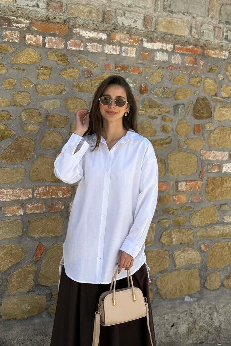 KËMISHË NJË NGJYRËSHE E THJESHTË PËR FEMRA NË NGJYRE TE BARDHE - KLAUDIO FASHION