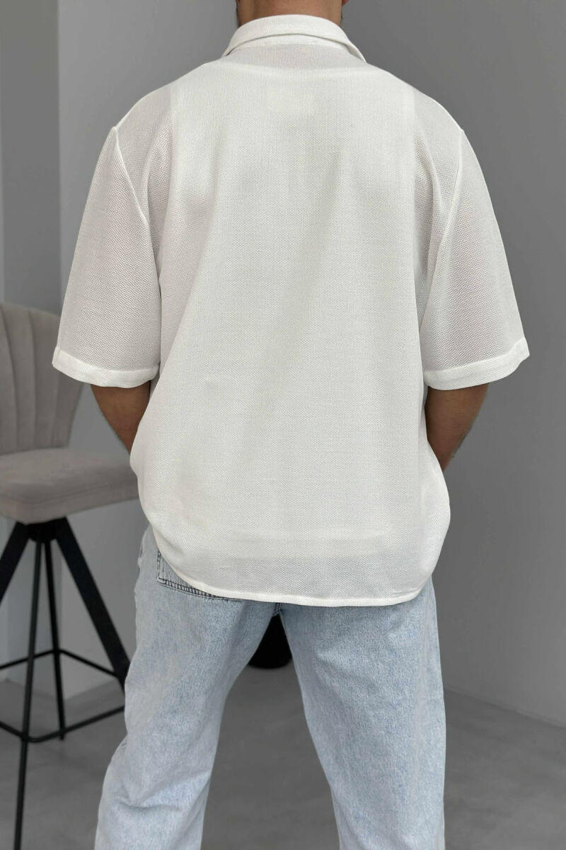 KËMISHË NJË NGJYRËSHE ME NJË XHEP PËR MESHKUJ Ë NGJYRËN E BARDHË - 2