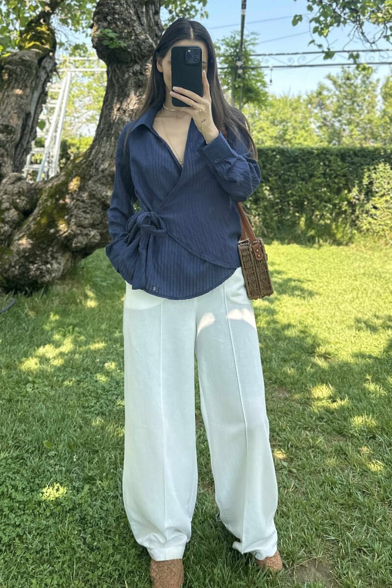 KËMISHË NJË NGJYRËSHE ME DETAJIN E LIDHSEVE PËR FEMRA NË NGJYRËN BLU E ERRËT - 2