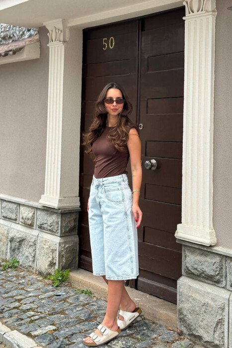 KNEE LENGTH BELT DETAIL WOMEN SHORTS LIGHTBLUE/BZ - 4