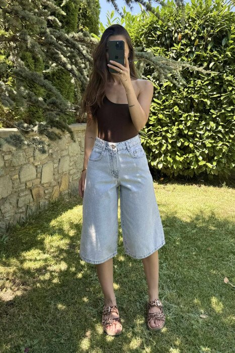 KNEE LENGTH SIMPLE WOMEN SHORTS LIGHTBLUE/BZ - 2