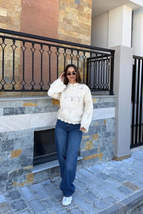 KNITTED DESIGN ONE COLOR WOMEN SWEATER CREAM/KREM - 3