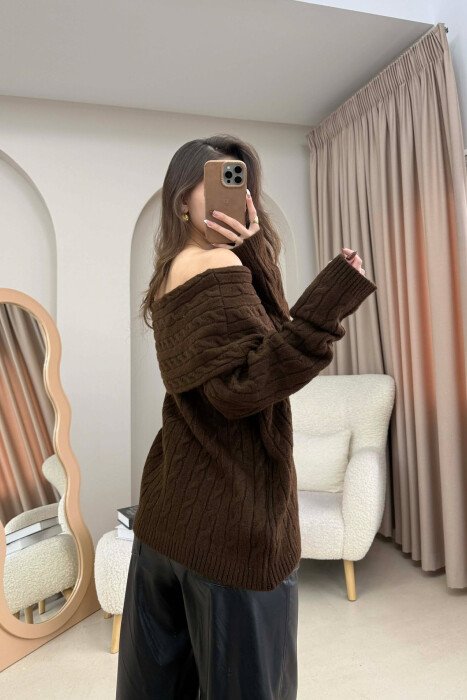 KNITTED OFF SHOULDER ONE COLOR WOMEN SWEATER BROWN/KAFE - 3