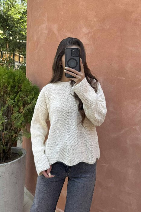 KNITTED ONE COLOR SIMPLE WOMEN SWEATER CREAM/KREM - 2