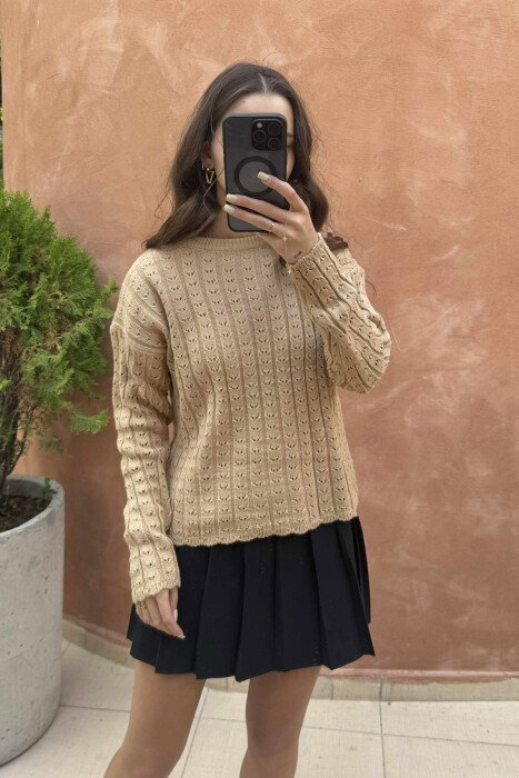 KNITTED ONE COLOR SIMPLE WOMEN SWEATER LIGHT BROWN/KAZB - 3