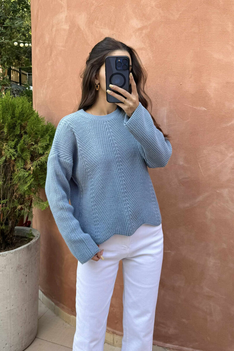KNITTED ONE COLOR SIMPLE WOMEN SWEATER LIGHTBLUE/BZ - 3