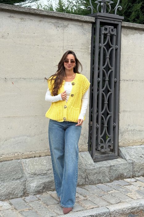 KNITTED ONE COLOR WOMEN VEST YELLOW/E VERDHE - 2