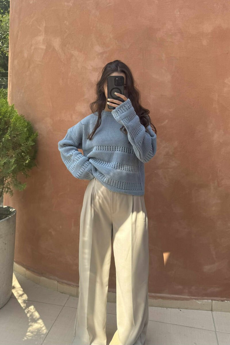 KNITTED SIMPLE ROUND NECK WOMEN SWEATER LIGHTBLUE/BZ - 1