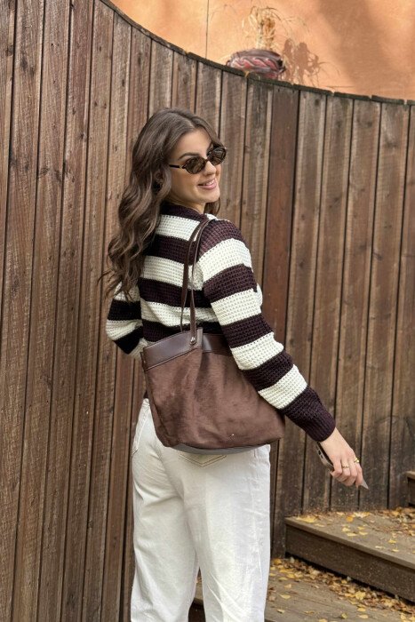 KNITTED STRIPE DESIGN ROUND NECK WOMEN SWEATER DARK BROWN/KAE - 4